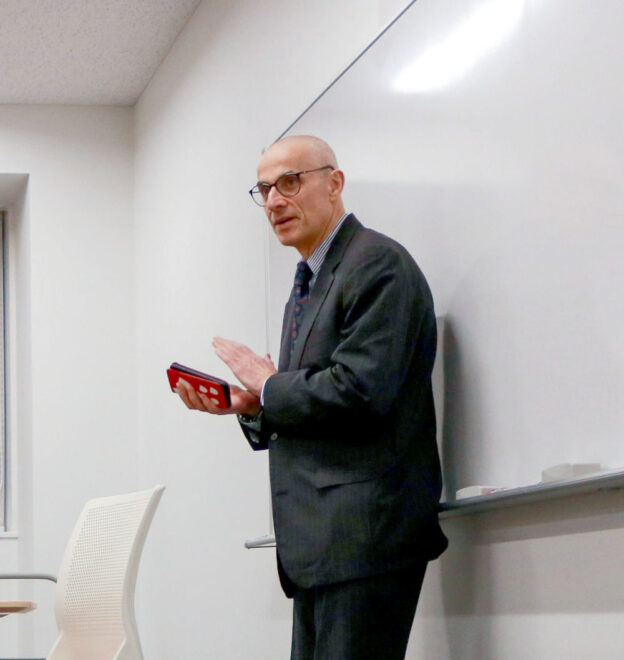 ICAS Co-Director Robert Dujarric speaks at a special event with family members of former American Prisoners of War in Japan in February. Photo by Willian Galopin