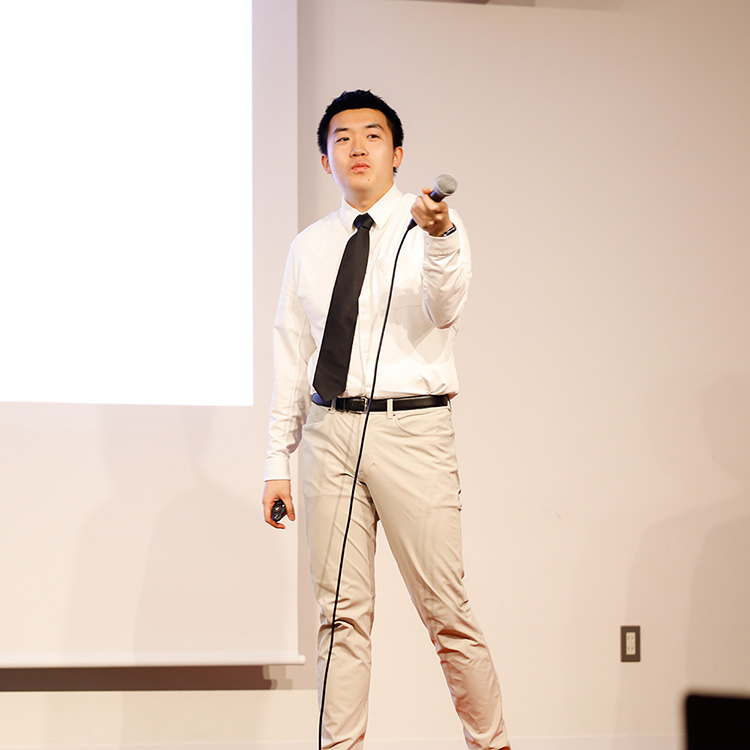 Student speaker Jordan Li interacting with the audience (Taken by Anthony Smith)