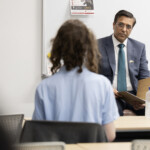 Pakistani Ambassador Visits Temple, Discusses Japan Ties and Global Diplomacy